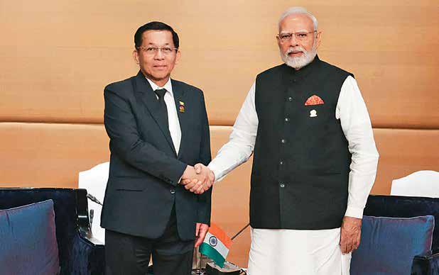 नाजुक त्रिकोण की लहरें